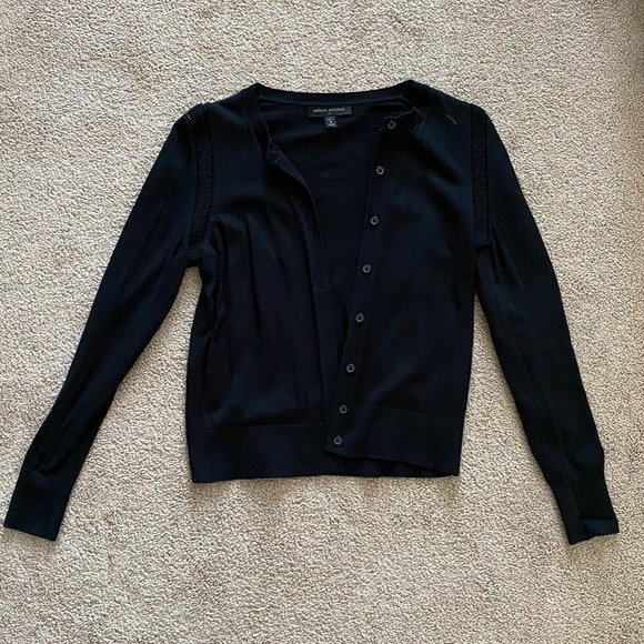 Banana Republic Cardigan - Picture 2 of 5